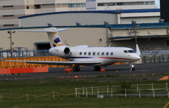 「青色」プライベート パラオガルフG650 Takeoff