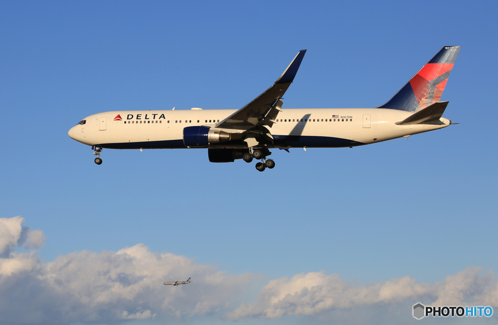 「青」☆ DELTA 767-332 N187DN飛行