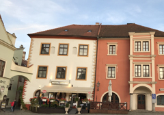 チェコ南部（３００）　チェスキー・クルムロフ広場前