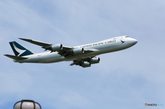 「ぶるー」 CATHAY Cargo 747-8ジャンボ機 B-LJB 飛行