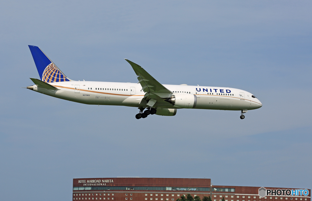 「はれー」 UNITED 787-9 N27965 到着