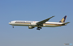 「良い天気」 Singapore 777-300 9M-SWM Landing