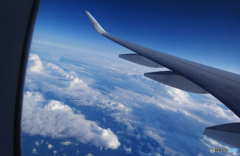 エアバス　A３５０の丸窓より見る雲！