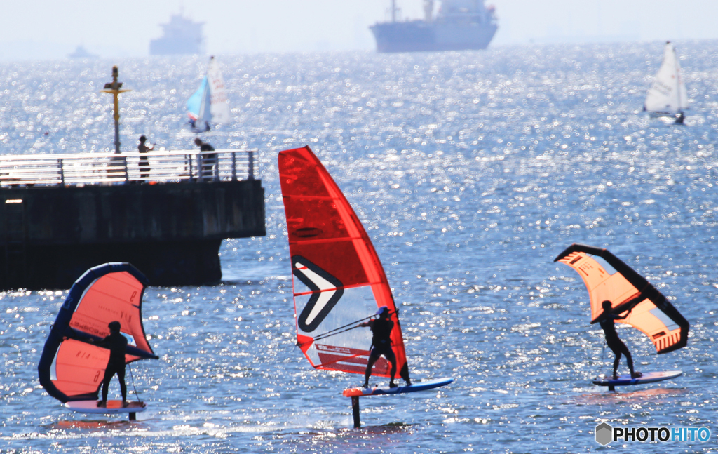 「淡い海」　浮き！（３ボード）・ウインドサーフィン&ウイングサーフィン