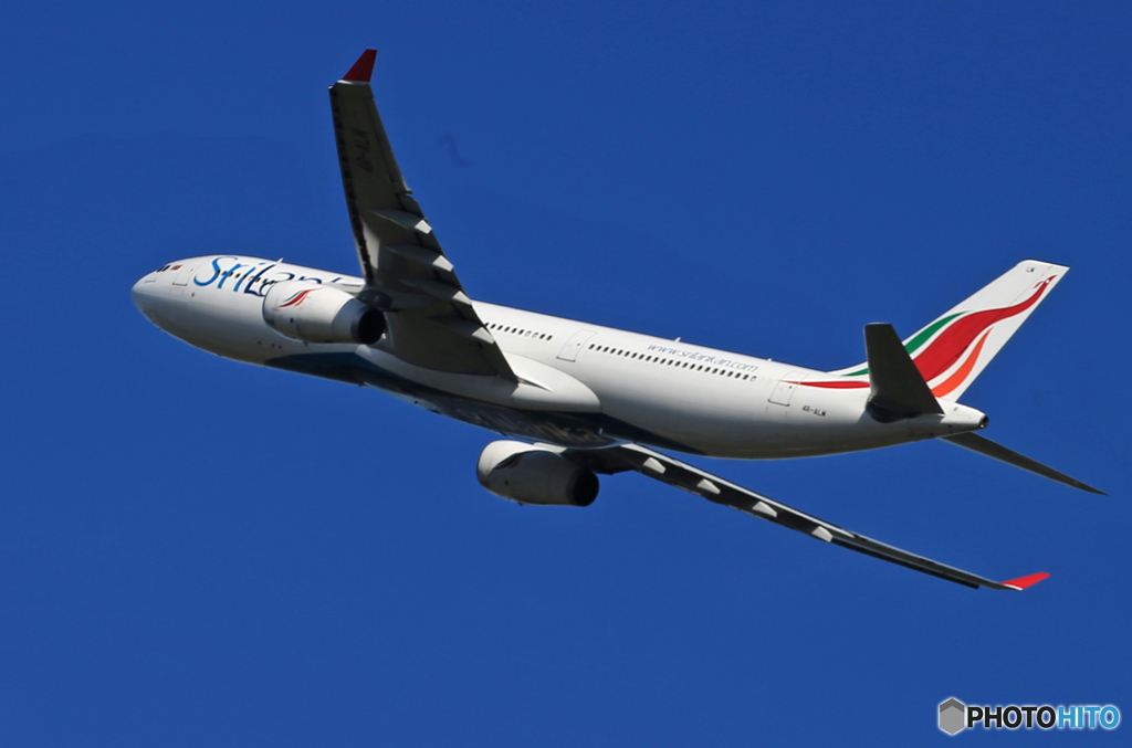 「SKY」SriLankan A330-343 4R- ALM Takeoff 
