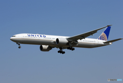 「あおぞら」 UNITED 777-222 N2135U Landing
