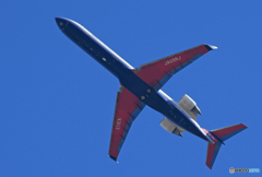 「あおぞら」 IBEX ボンバル CRJ-702 JA05RJ飛び立ち