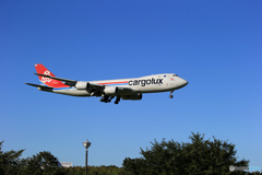 「青い日」Cargolux 747-8 LX-VCG 来ました