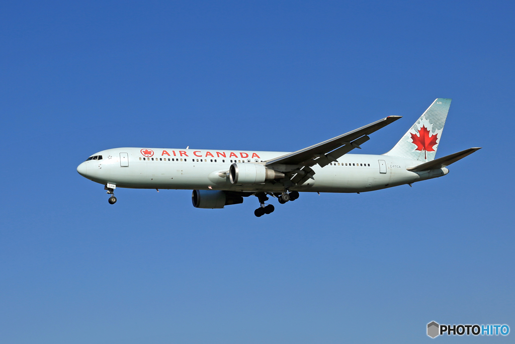 「青色」 Air Canada 767-375 C-FTCA 到着です