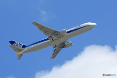 「すかい」 ANA 767-381 JA618A 出発
