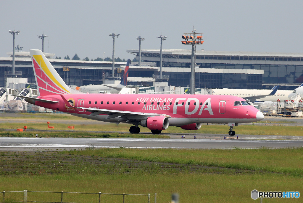 「はれ」成田空港 「ちびまる子ちゃん」 珍客・来る‼