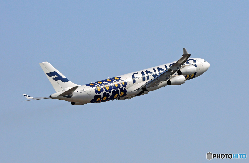 「良い天気」FINNAIR A340-313 「マリメッコ・ウニッコ」