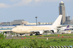 「晴れ」 白アトラス 747-400 N476MC 離陸