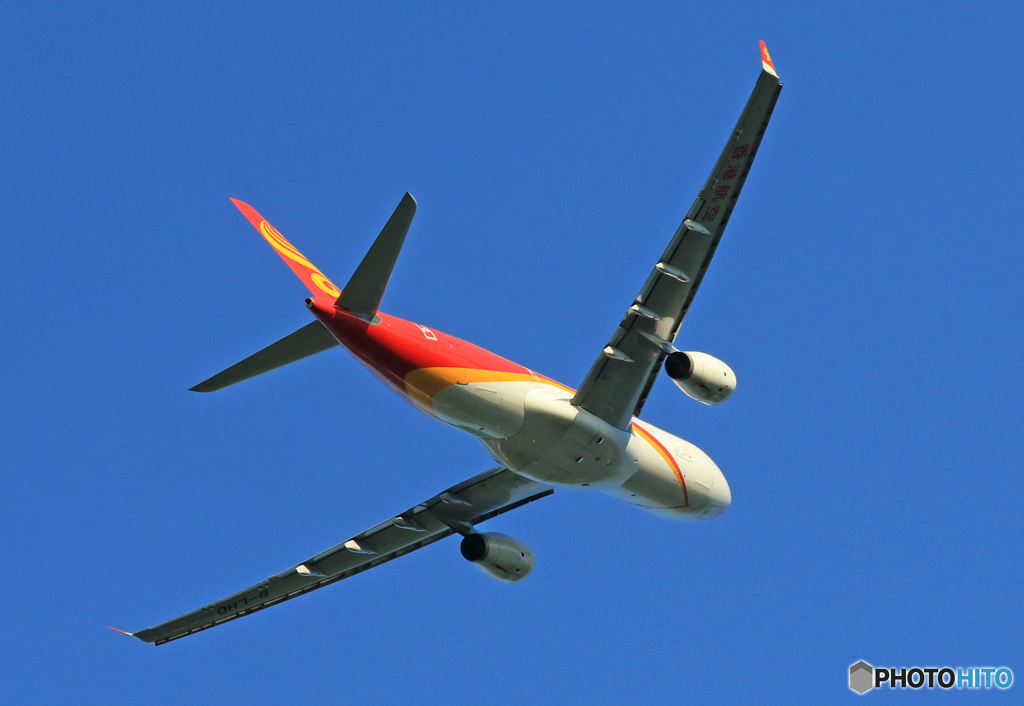 「良い空～」 香港航空 A330-343 B-LHD離陸します