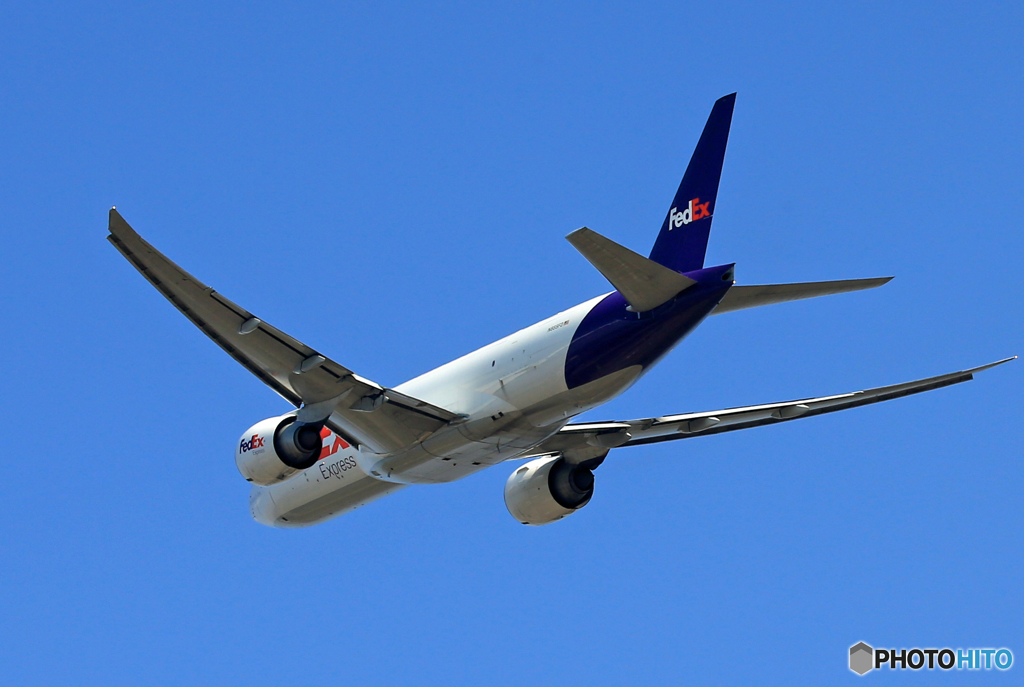 「群青」 FedEx 777-FS2 Takeoff
