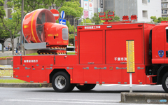 「赤い車」大きな送風機？　珍しい消防車ですね！