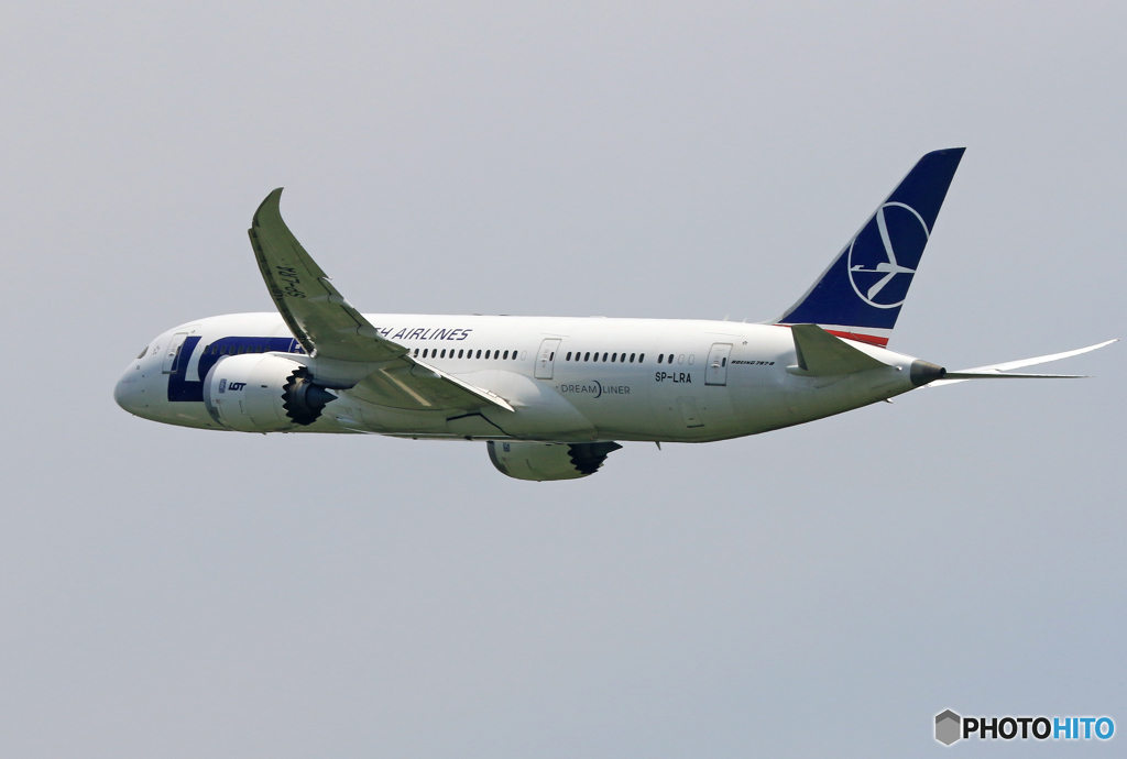 「良い天気」 LOT 787-8 SP-LRA 飛行