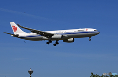 「Blue」 China A330-343 B-6102 Landing 