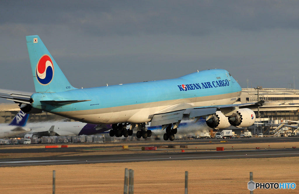 「良い天気」 Korean 747-8 HL7639着陸