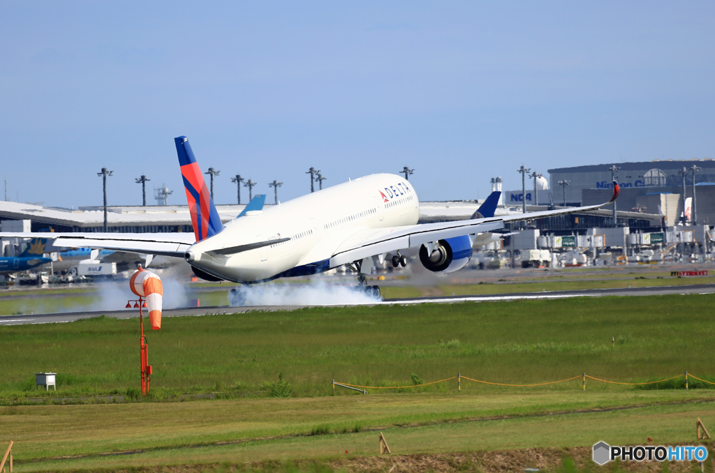 「良い空～」 DELTA A350-941 N501DN Landing