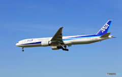 「そらー」 ANA 777-300 JA762A 到着