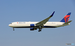 「空色」 DELTA 767-332 N180DN 来た～