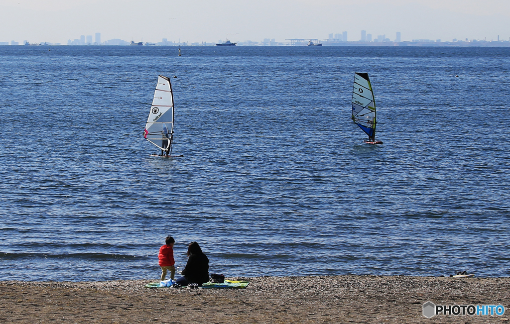 「クール」青い海　と　ウインドサーフィン