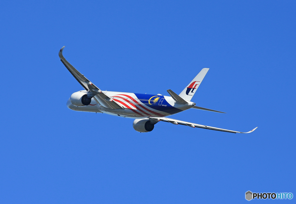 「あおぞら」Malaysia 特別塗装A350-941 Takeoff