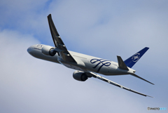 「青の空」Air France 777-328 F-GZNT Takeoff  