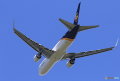 「青色」 UPS 767 N347UP Takeoff