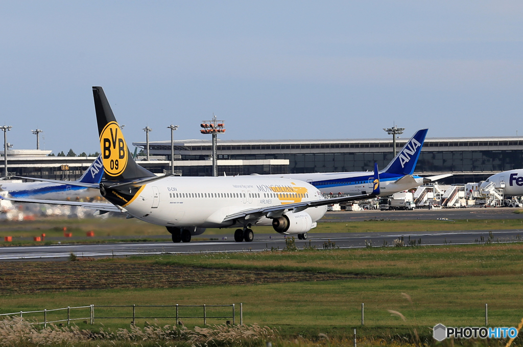 「晴れ」MONGOLIAN 737-8CX EI-CXV 離陸です