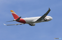 「良い天気」 IBERIA A330-202 EC-MKI 飛び立ちです
