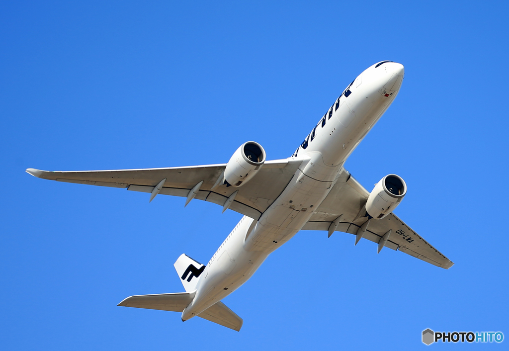 「青空」 Finnair A350-941 OH-LWA Takeoff