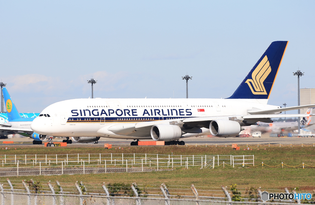 「青が大好き」Singapore A380-841 9V-SKQ 離陸