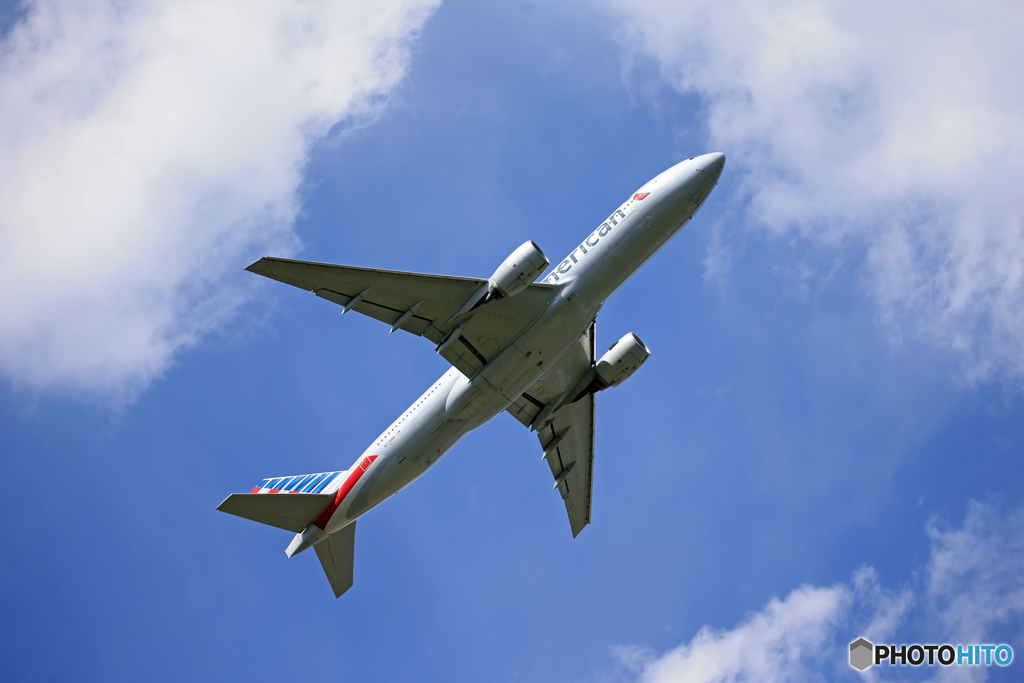 「青色が好き」American 777-223 N779AN Takeoff 