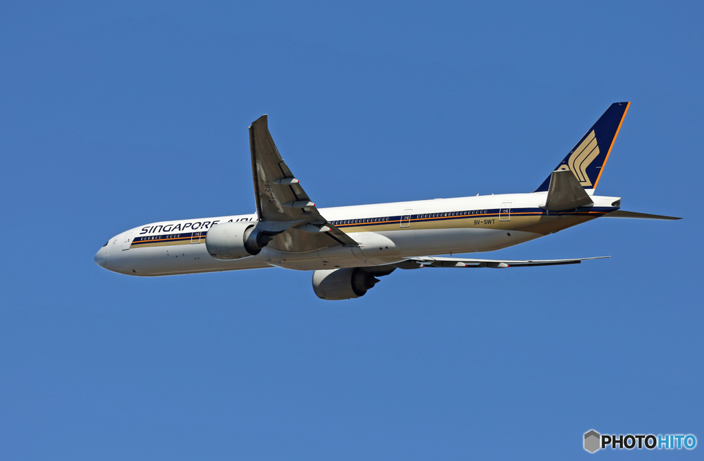 「そらー」 Singapore 777-312 9W-SWT 離陸します