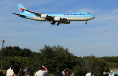 「はれ」 KOREAN 747-8 HL7639 着陸します