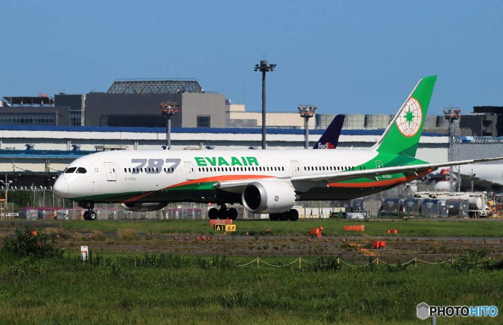 「空色」EVA 787-9 B-17882  出発です