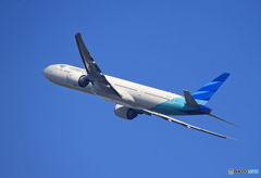「良い空～」Garuda 777-3U3 PK-GIF 出発