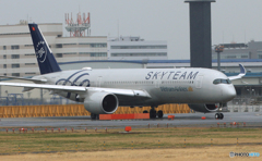 「青」 ? Vietnam SKY A350-941 VN-A397出発です