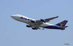 ✈「空色」 ATLAS 747-47UF N499MC 飛び立ちです