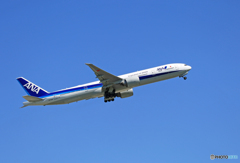 「青い空」が一番 ANA 777-381 JA734A Takeoff