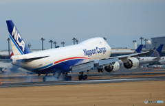 「令和」 NCA 747-8KZF JA18KZ Landing 