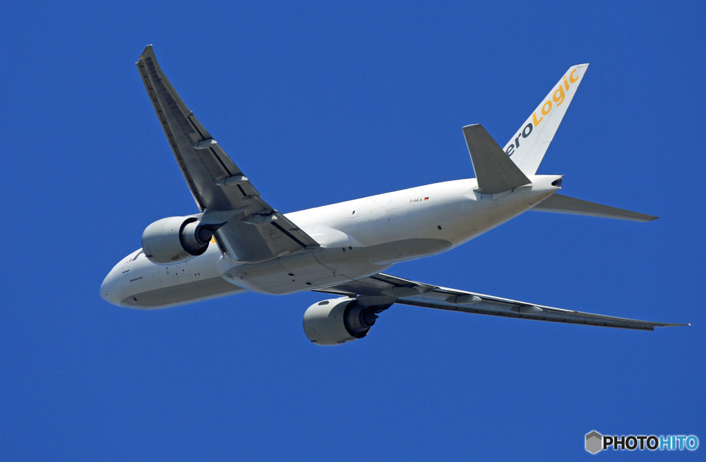 ☀「青い空」が一番AEROLogic 777-FZN Takeoff