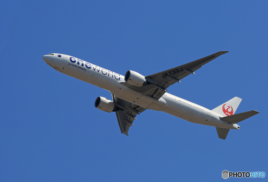 「良い空～」 JAL one world 777-346  出発です