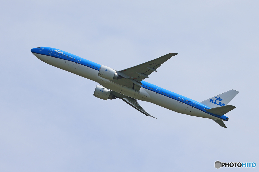 「群青」KLM 777-306 PH-BVS  飛びます