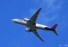 「群青」FedEx 777-FS2 N856FD離陸です