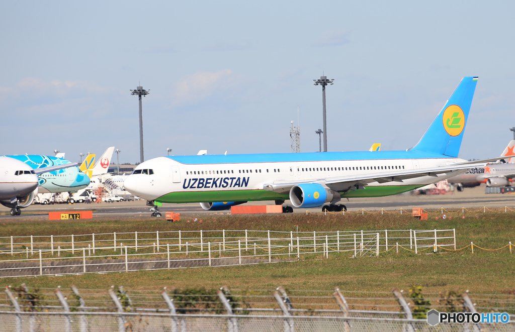 「すかい」ウズベキスタン 767-33P UK-67005 Takeoff 