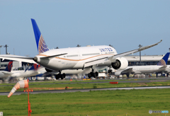 ☀「青い空」が一番 UNITED 787-9 N26952 着地前