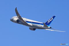 「そらー」ANA 787-8 JA83A 出発です